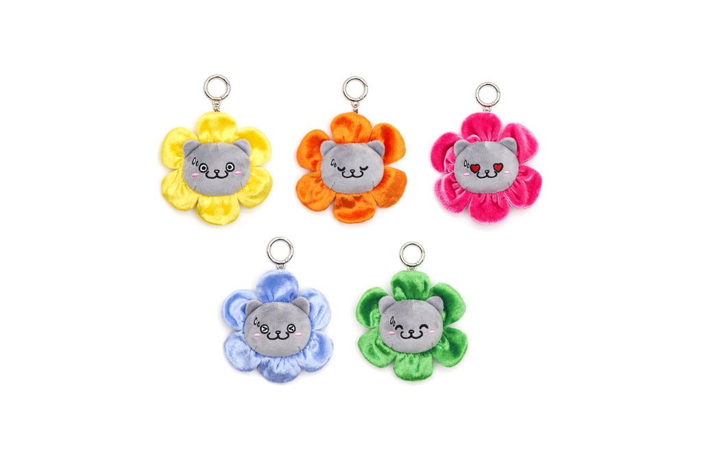 CATXMAN FLOWER KEYRING IN FUSIA